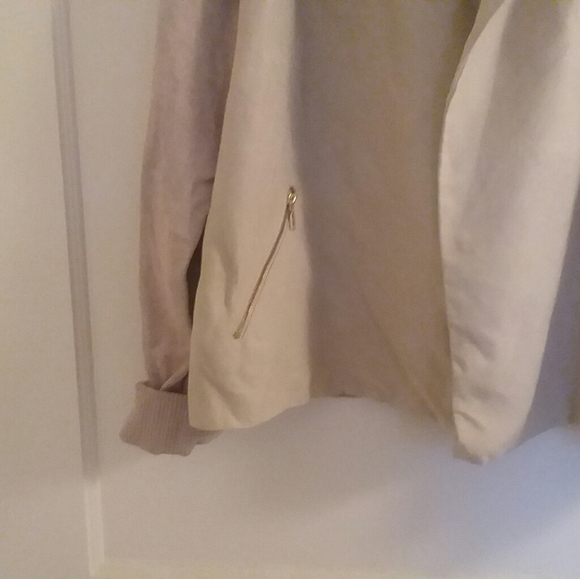 Calvin Klein Blazer - Picture 3 of 9